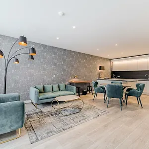 Acropolis - Luxury Appartments I Hotelservice And Parking Middelkerke